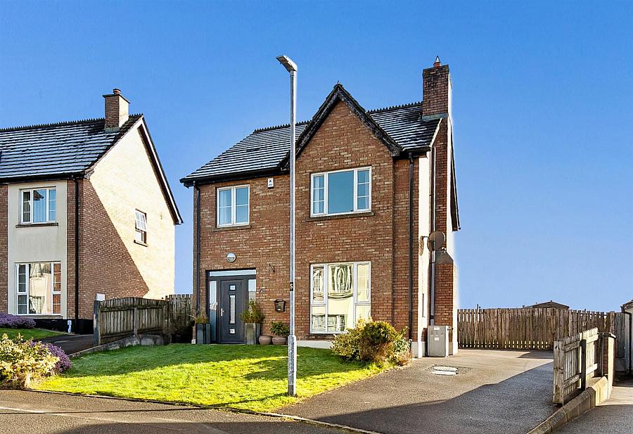 18 Craighill Crescent, Ballyclare, BT39 9ZP