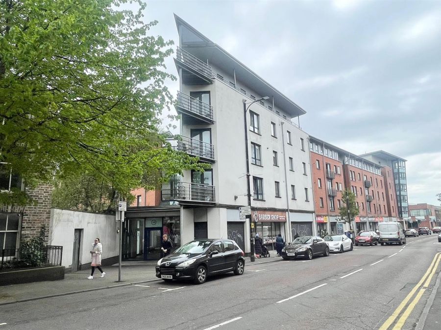 Apt D 2.7 Whitehall Square, 181 Sandy Row, Belfast, BT12 5EU