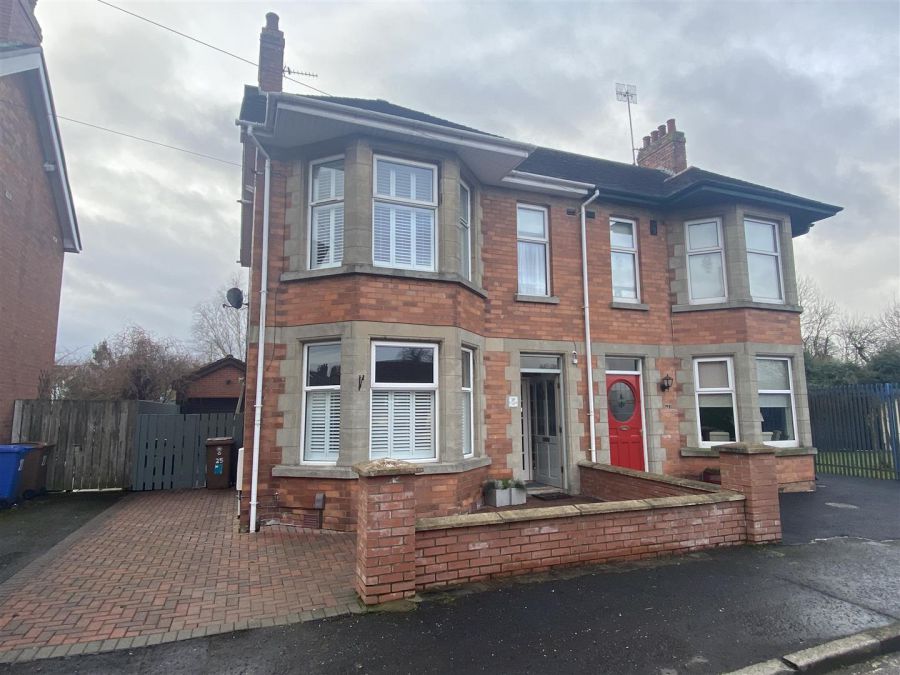 25 St Johns Park, Belfast, BT7 3JG