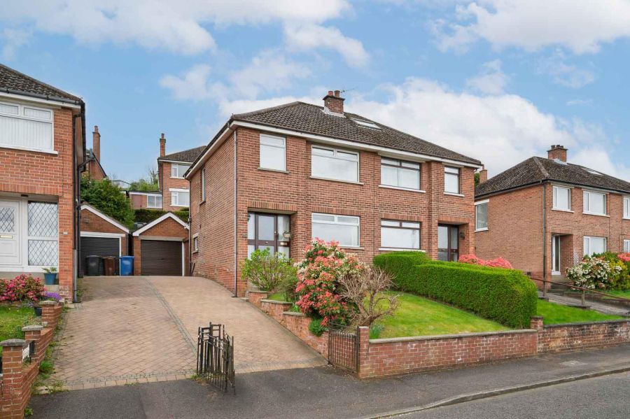 19 Delamont Park, Castlereagh, Belfast, BT6 9RJ