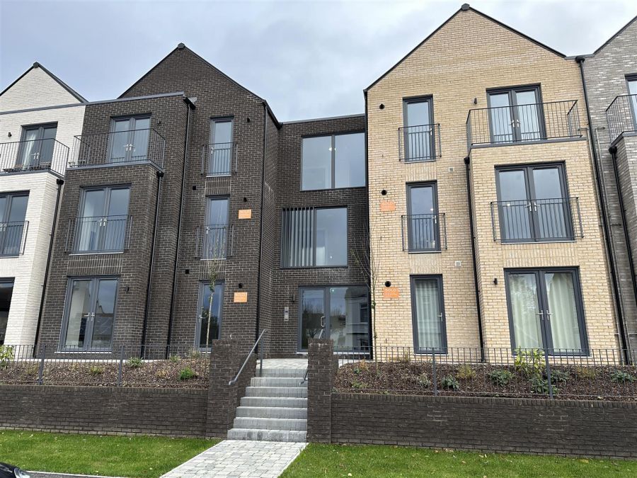 21 Byron Halt, Holywood, BT18 9JQ