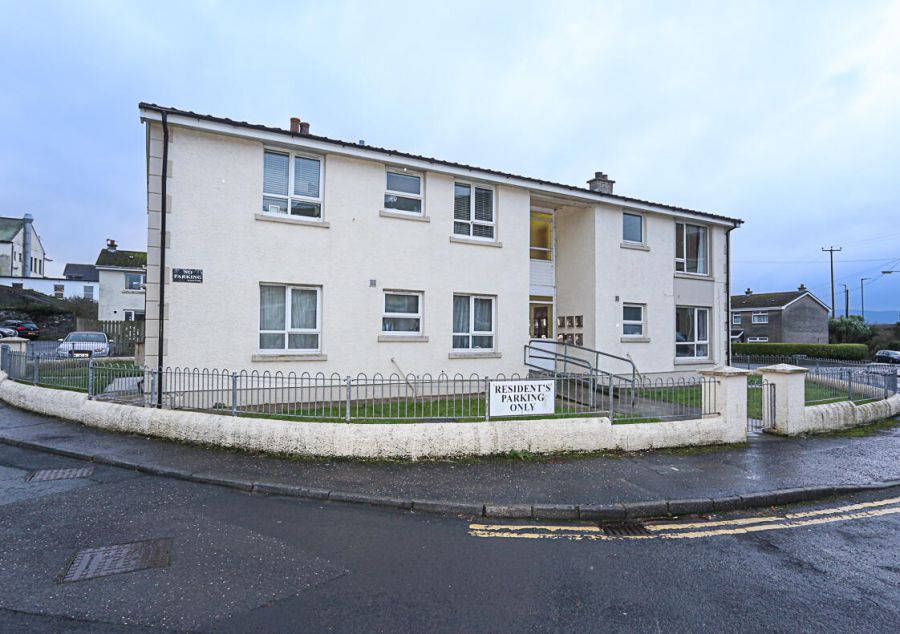 24F Strand Avenue, Holywood, BT18 9AW