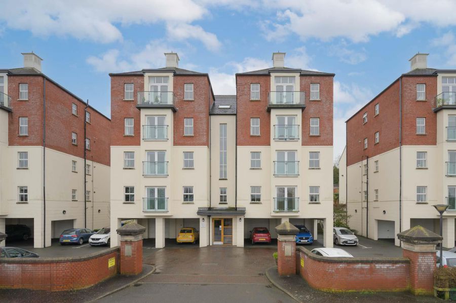 14 Priory Manor, Holywood, BT18 0LD