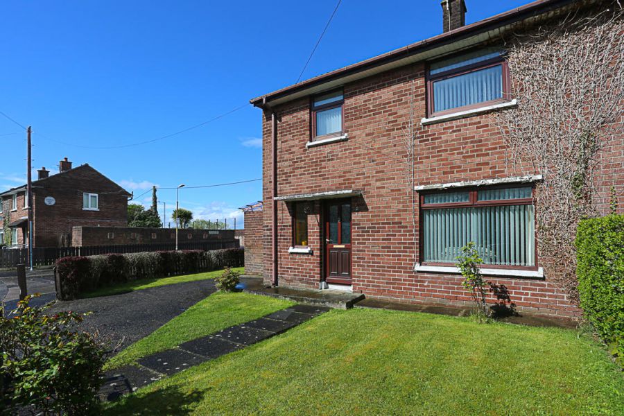 2 Knocknagoney Park, Knocknagoney, Belfast, BT4 2PU
