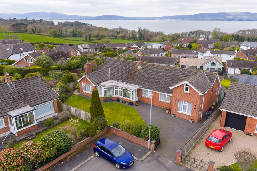 14 Craigdarragh Park East, Seahill, BT18 0EB