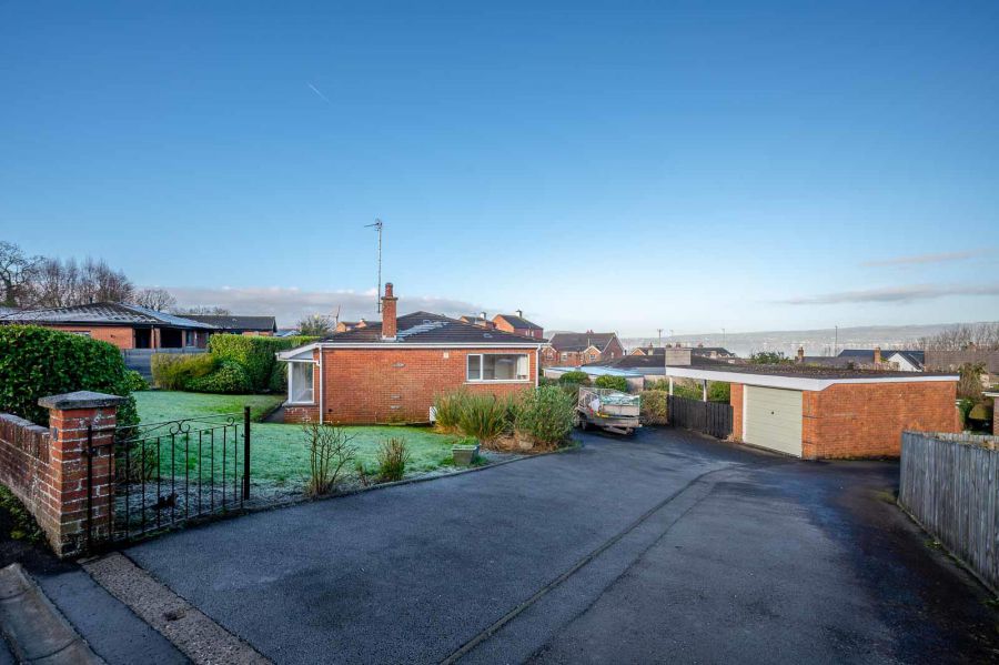 10 Tudor Oaks, Holywood, BT18 0PA