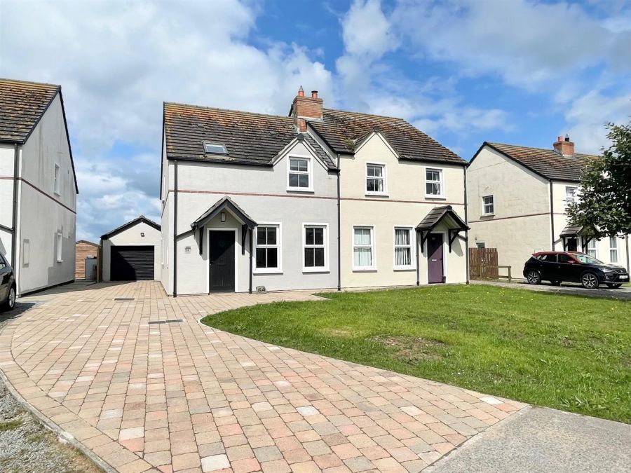 64 Oak Avenue, Ballyhalbert, Newtownards, BT22 1TD