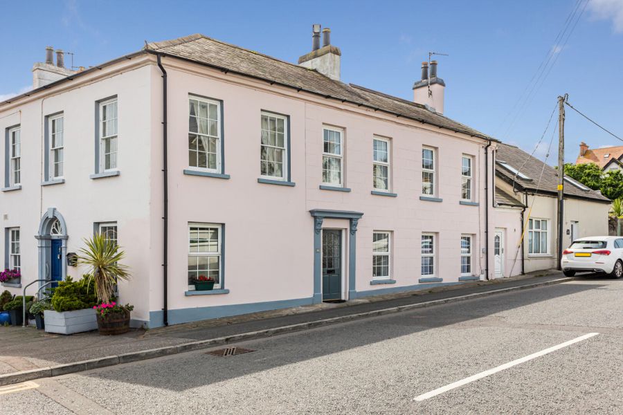 16 Warren Road, Donaghadee, BT21 0DS