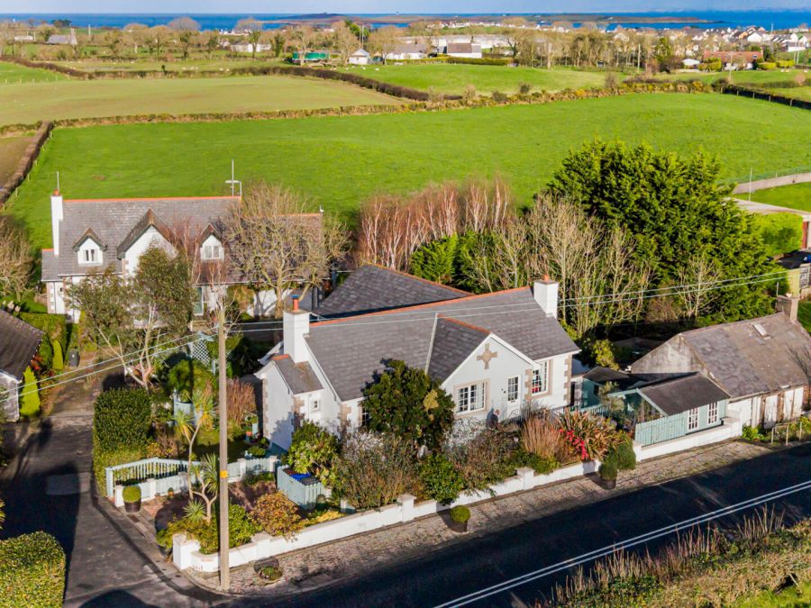 47 Newtownards Road, Donaghadee, BT21 0PY