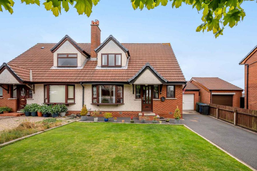 9 Beaumont Grove, Bangor, BT19 6WL