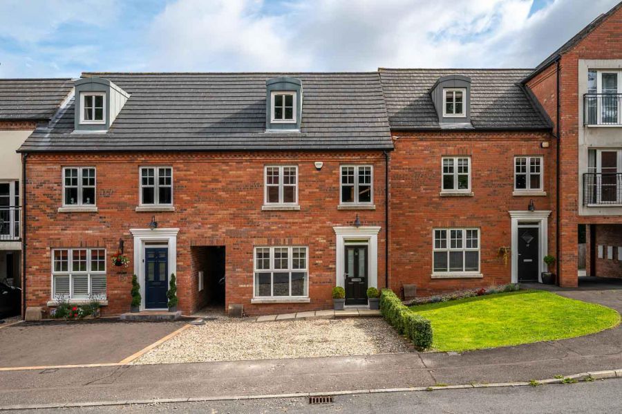 16 Woodgate, Rathgael Road, Bangor, BT19 1WL