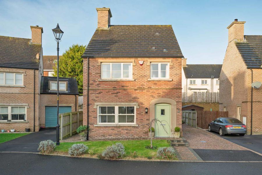 11 College Green, Bangor, BT20 5FA