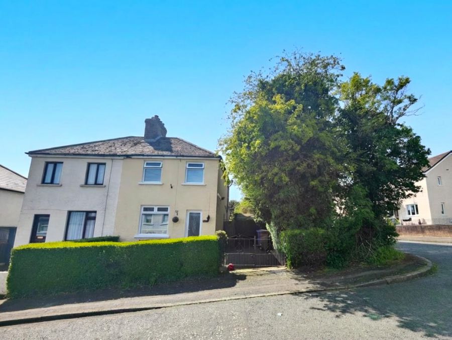 44 Silverstream Gardens, Ballysillan, Belfast, BT14 8GS