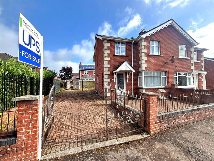 19 Ambleside Court, Shankill, Belfast, BT13 1QU