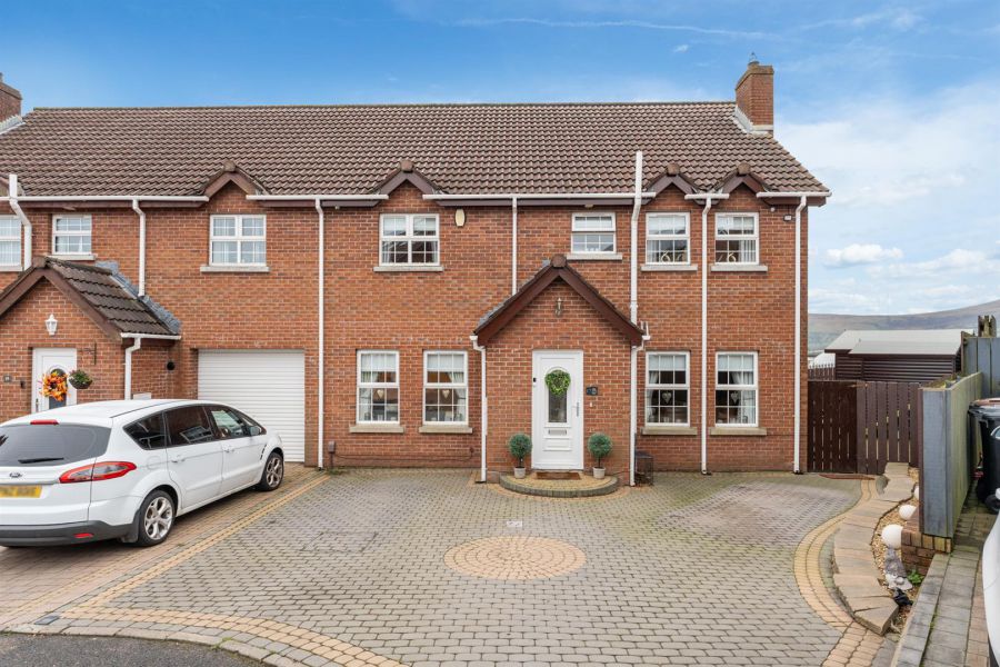 17 Loughview Meadows, North Belfast, BT14 8QD