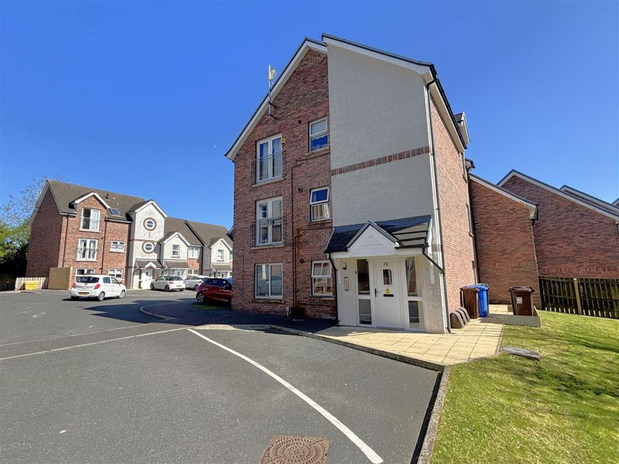 Apt 2, 10 Highgrove Meadows, Ballygomartin, Belfast, BT13 3FX