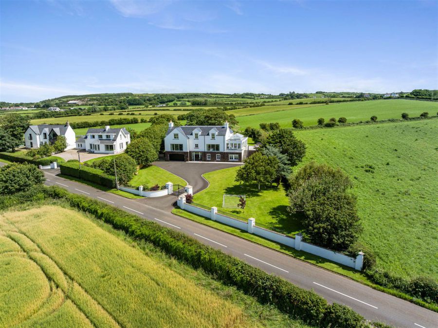 7 Ballymacrea Road, Portrush, BT56 8NR