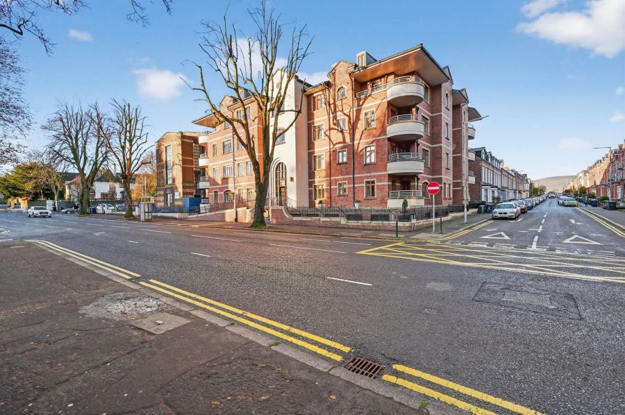 Apt 3 Chancellors Court, 55-57 Malone Road, Belfast, BT9 6SA