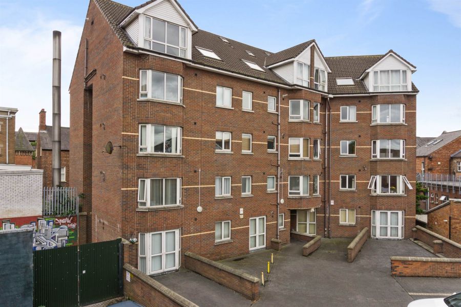 Apt 32 University Court, 3-5 University Road, Belfast, BT71NA