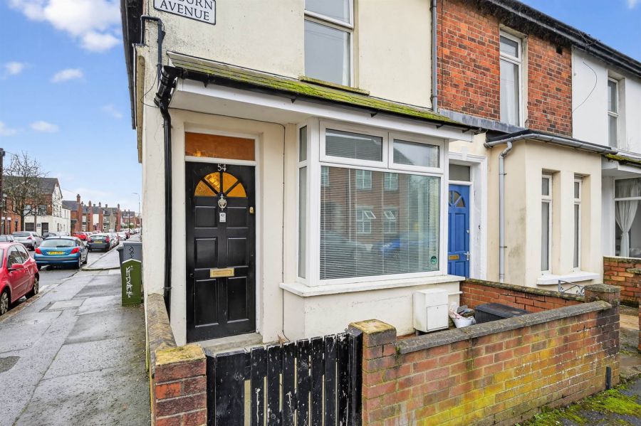 54 Lisburn Avenue, Lisburn Road Area, Belfast, BT9 7FX