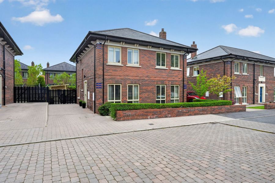12A Malone Park Gardens, Malone, Belfast, BT9 6WH