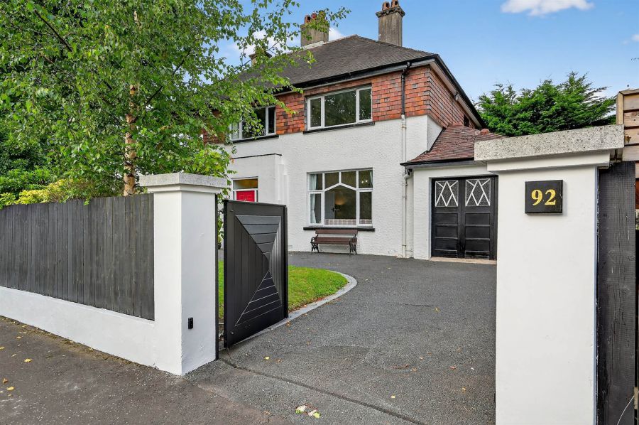 92 Maryville Park, Off Malone Road, Belfast, BT9 6LQ