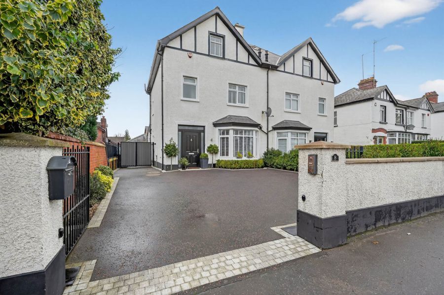 8 Balmoral Avenue, Malone, Belfast, BT9 6NW