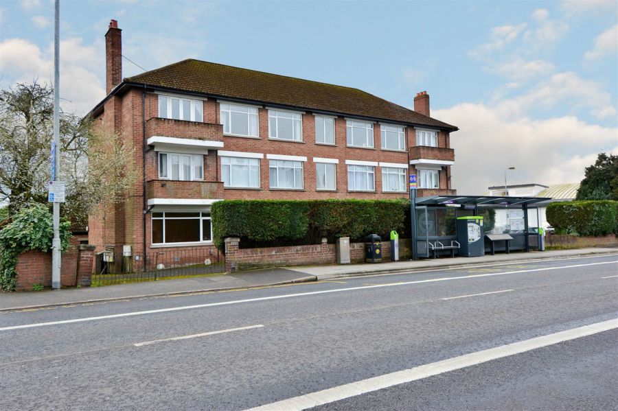 5 Knockhill Court, 359 Upper Newtownards Road, Belfast, BT4 3LF