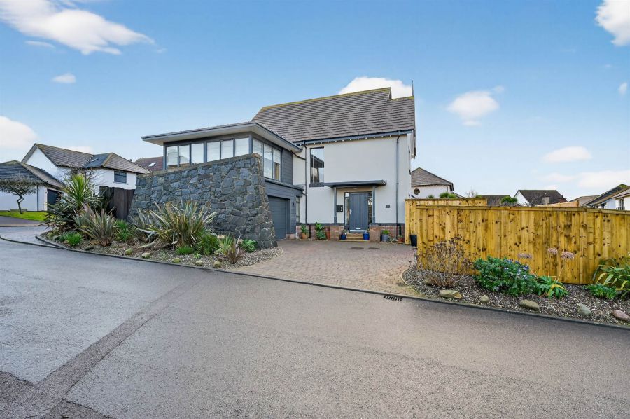 5 Cove Hill, Groomsport, Bangor, BT19 6HU