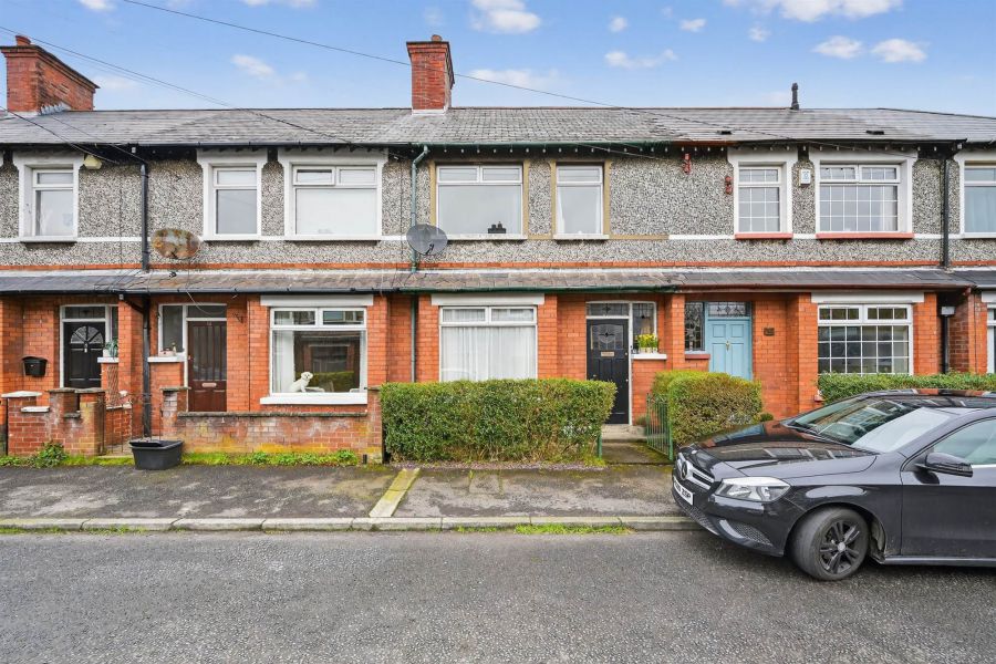 12 Sandown Drive, Ballyhackamore, Belfast, BT5 6GZ