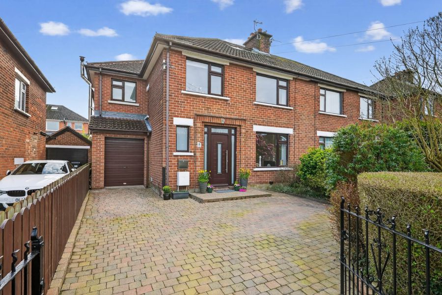 6 Abbey Gardens, Stormont, Belfast, BT5 7HL