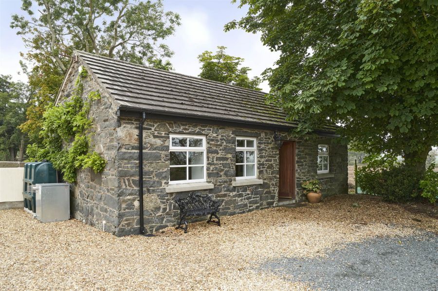 Cottage At, 27 Crossnamuckley Road, Newtownards, BT22 2AA