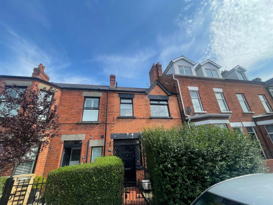 92 Downshire Road, Holywood, BT18 9LY