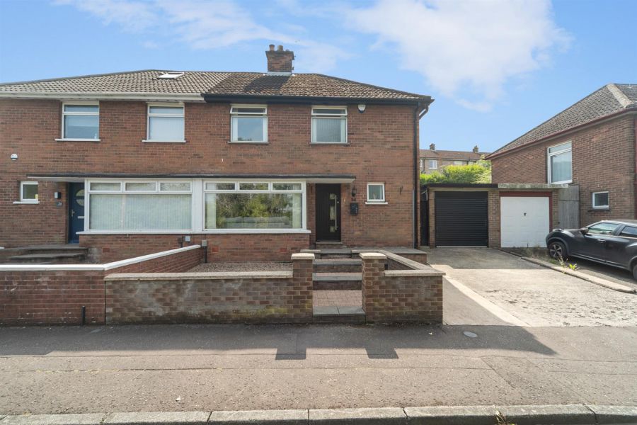 54 Marlfield Drive, Braniel, Belfast, BT5 7PJ