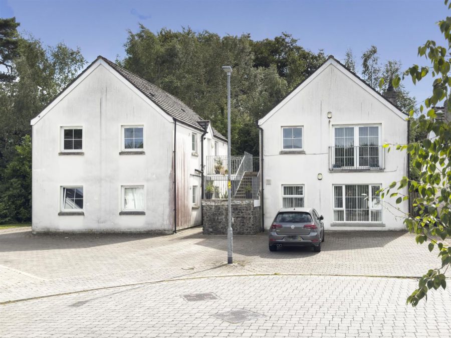 35 Millmount Lane, Dundonald, Dundonald Belfast, BT16 1WN