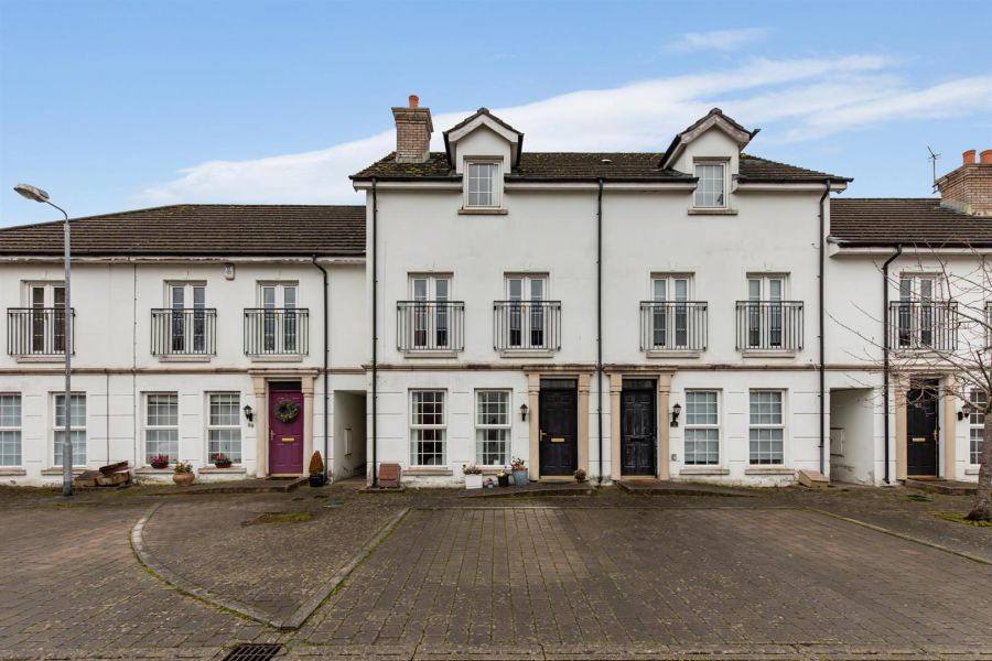 81 Leathem Square, Dundonald, Belfast, BT16 2QL