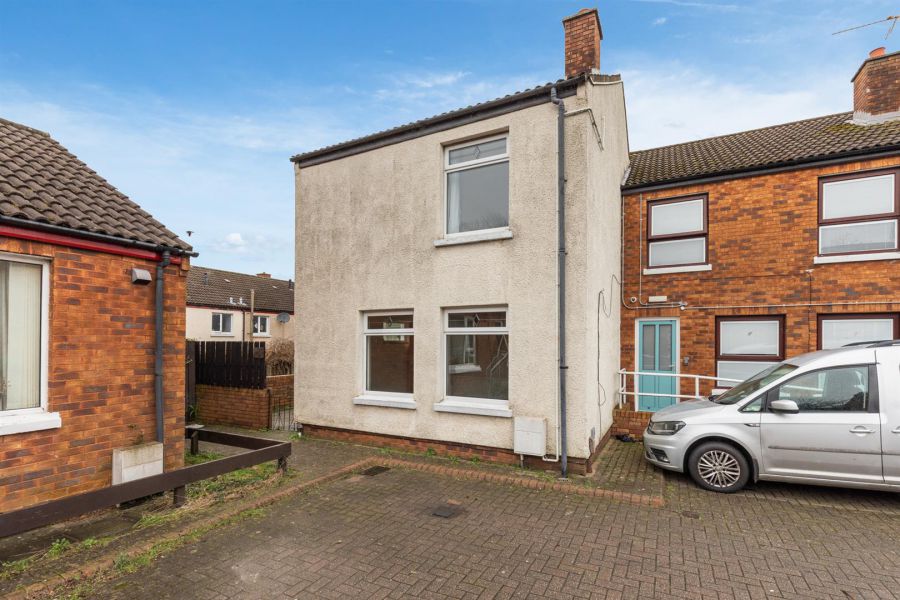 12 Orchard Court, Holywood, BT18 9QE