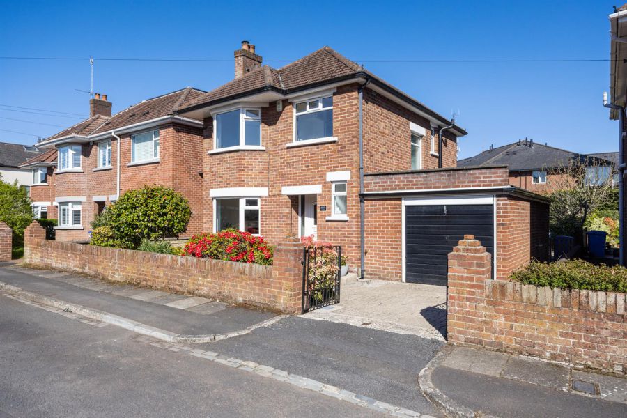 7 Green Crescent, Ballyhackamore, Belfast, BT5 6JE