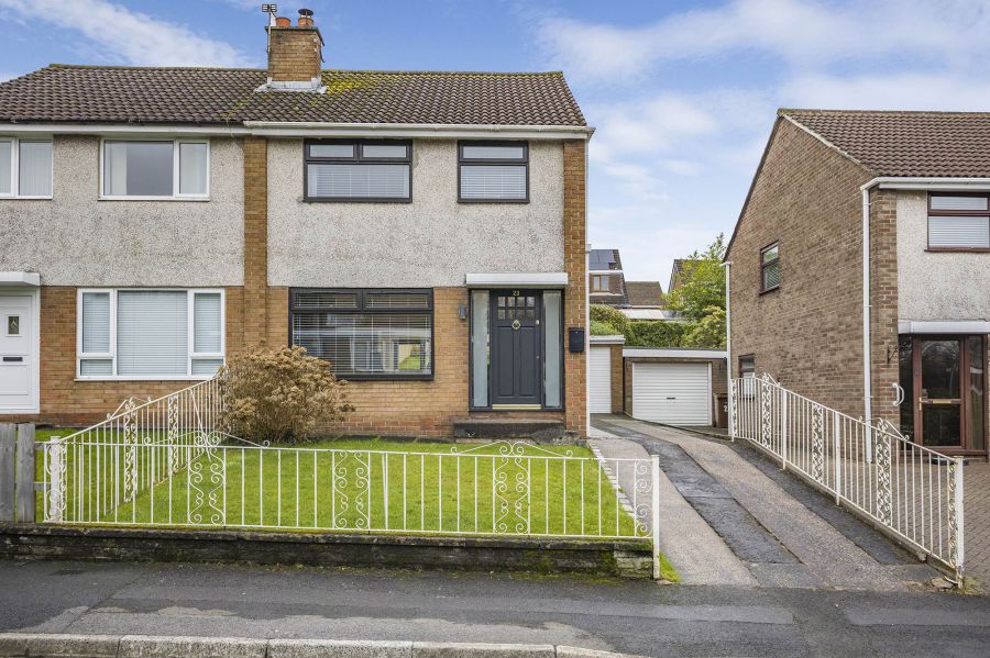 23 Glendun Park, Dunmurry, Belfast, BT17 9AY