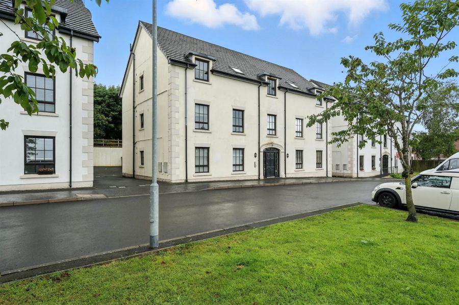 Apt 52 Sir Richard Wallace Walk, Lisburn City, Lisburn, BT28 3RW