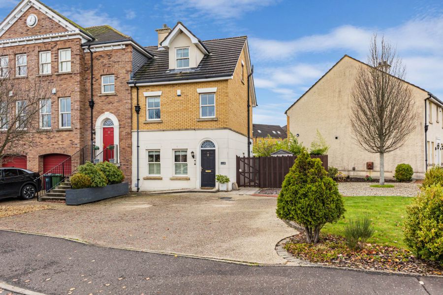10 Ballantine Gardens, Lisburn City, BT27 5FB