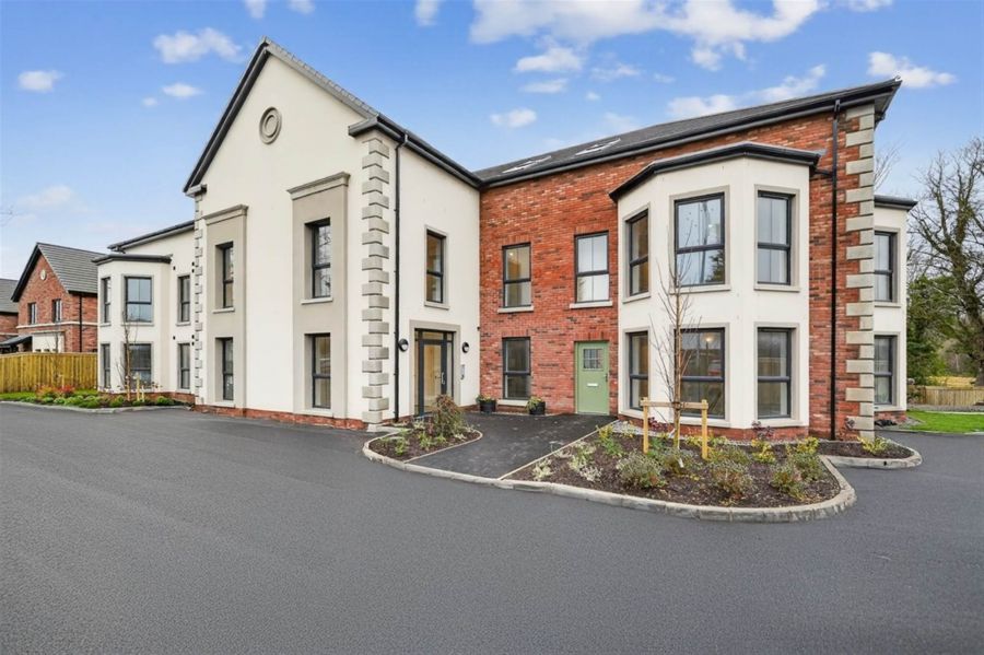Apt 9  Hillsborough Road Apartments, Hillsborough Road, Lisburn, BT27 5QY