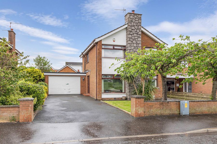 57 Laurelhill Road, Lisburn City, BT28 2UH