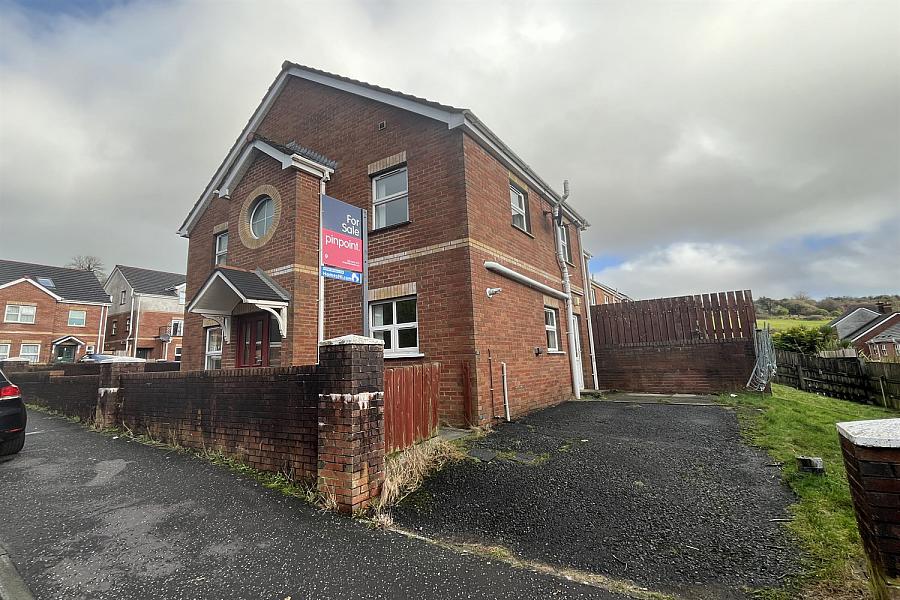 21 Wolfhill Manor, Ligoniel, Belfast, BT14 8DE