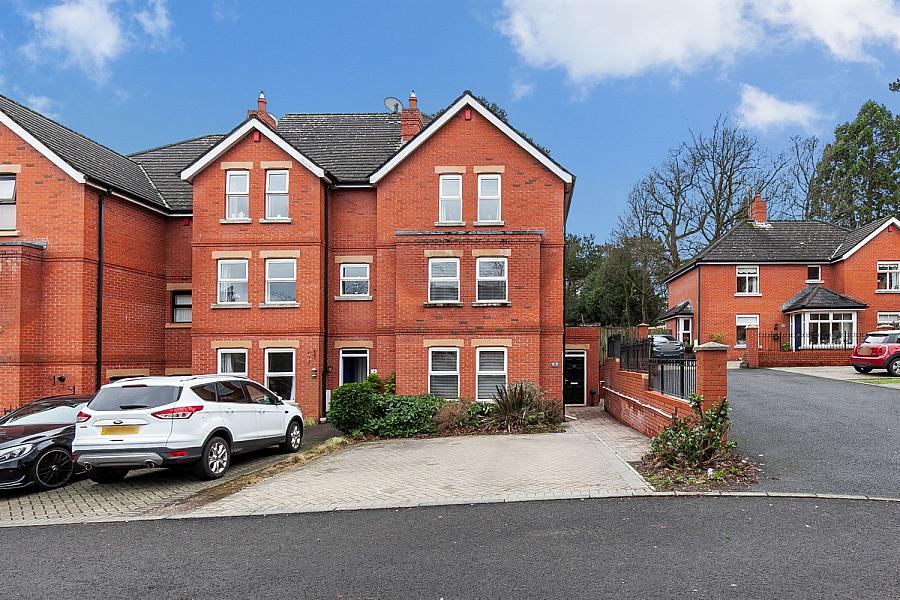 8 Fortwilliam Demesne, Fortwilliam Park, Belfast, BT15 4FD