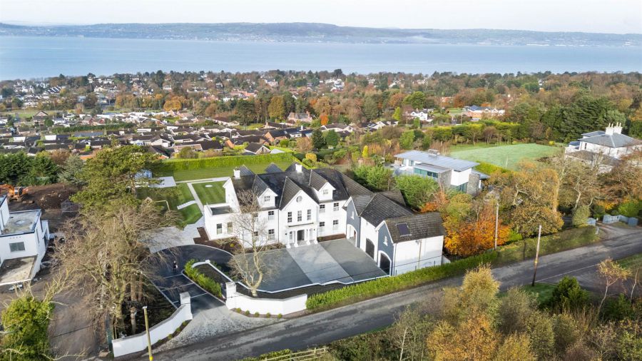 38 Ballymenoch Road, Holywood, BT18 0HN