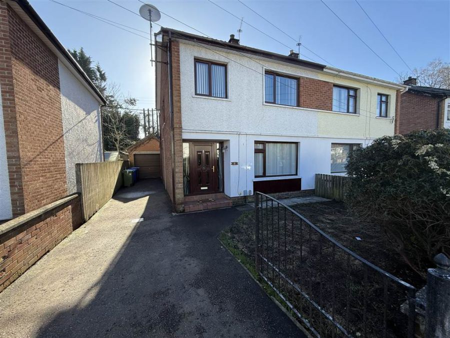 4 Glenshesk Park, Dunmurry, Belfast, BT17 9BA