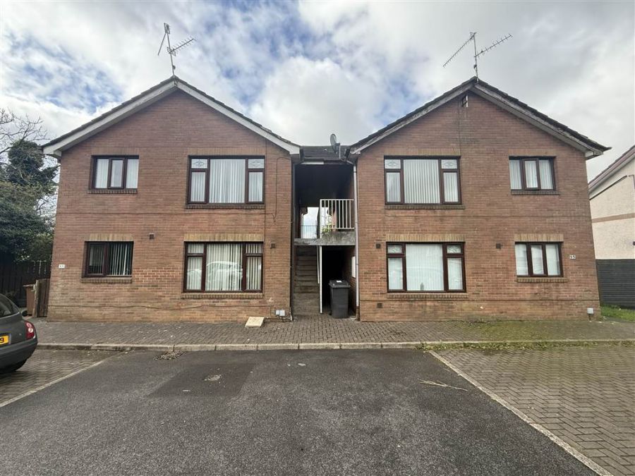 91  Rosgoill Park, Andersonstown, Belfast, BT11 9QU