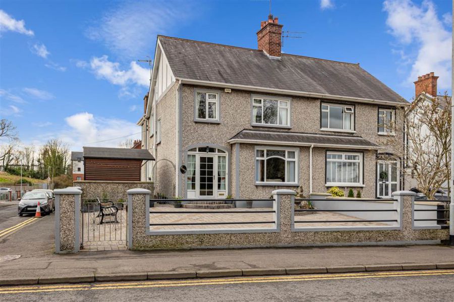 38 Hillsborough Road, Lisburn, BT28 1AQ
