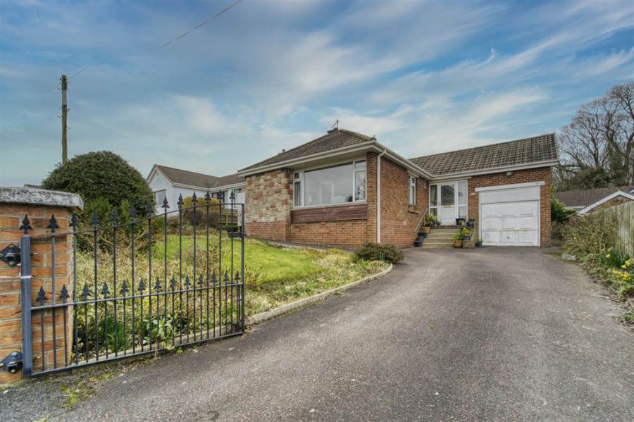 12 Aberdelghy Gardens, Lambeg, Lisburn, BT27 4QQ